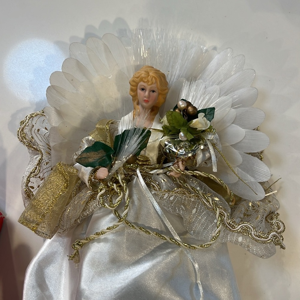 Tree Top Angel - Picture 3 of 4